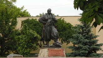 Пам'ятник «Миргородським козакам від нащадків»,